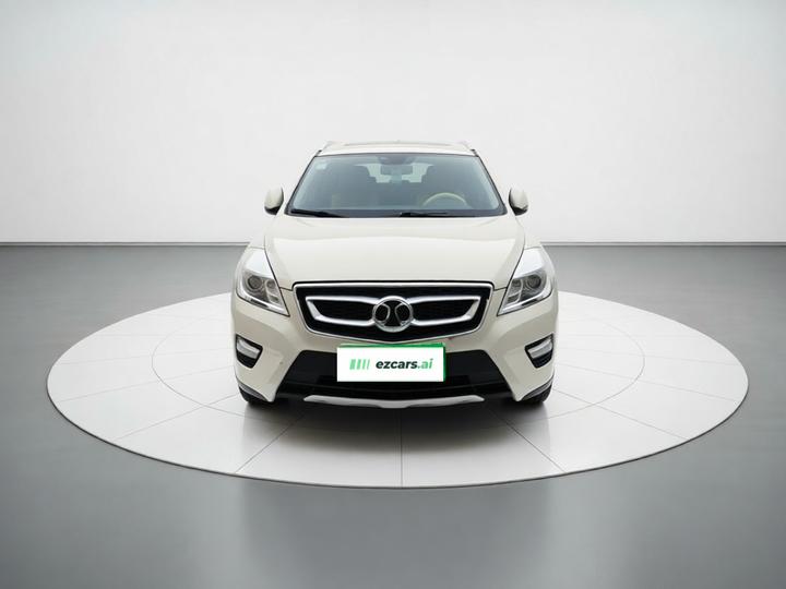 BAIC X65 2015 2.0T AT Elite photo 2