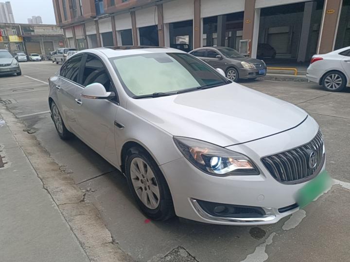 Regal 2015 1.6T Elite Tech photo 3