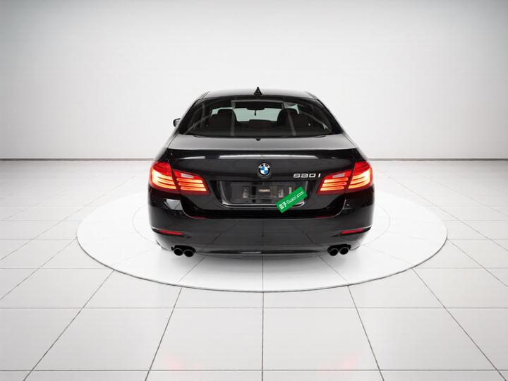 5 Series Imported 2014 520i photo 3
