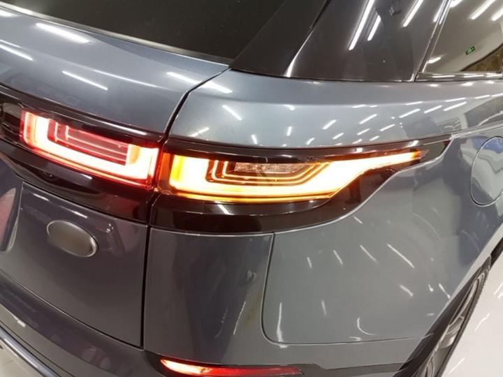 Range Rover Velar 2020 P250 R-DYNAMIC S photo 7