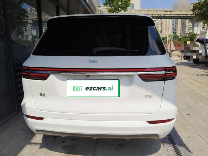 Li Auto ONE 2021 EREV 6-Seater photo 3