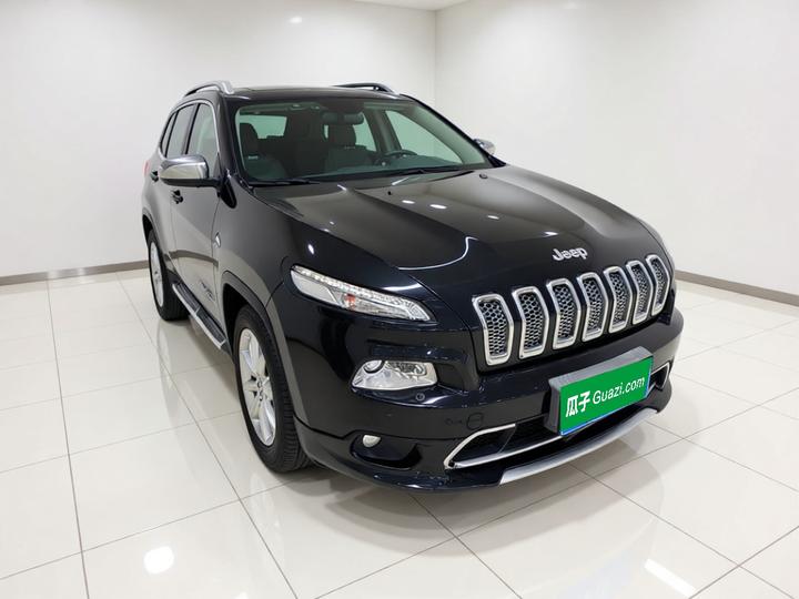 Cherokee 2017 2.4L Excellence photo 3