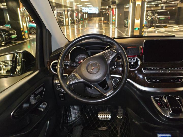 V-Class 2018 V 260 Premium China VI photo 7