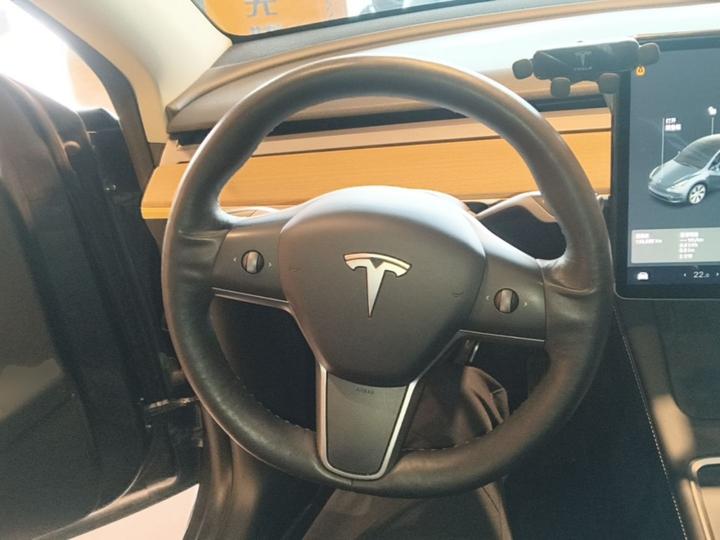 Model Y 2021 Long Range AWD photo 6