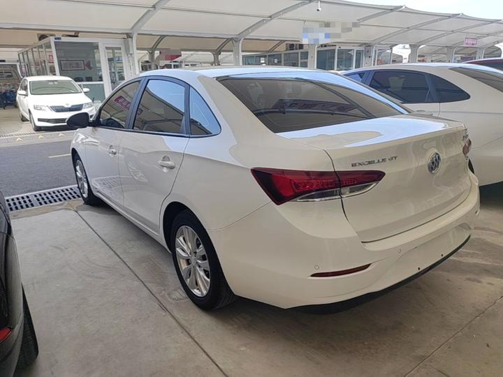 Excelle 2021 Facelift Classic 1.5L AT Progressive photo 4