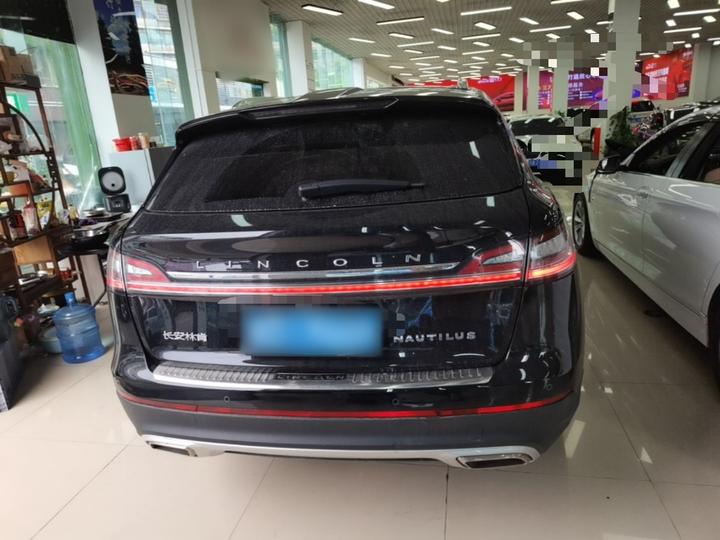 Nautilus 2021 2.0T AWD Exclusive photo 3