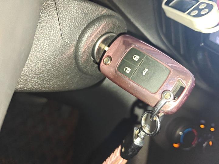 Cavalier 2016 1.5L AT photo 8