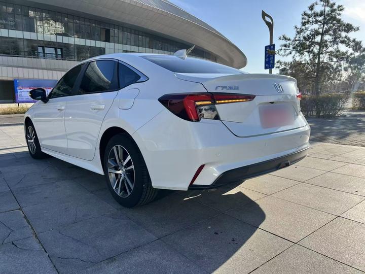 Integra 2023 240TURBO CVT Tech photo 4