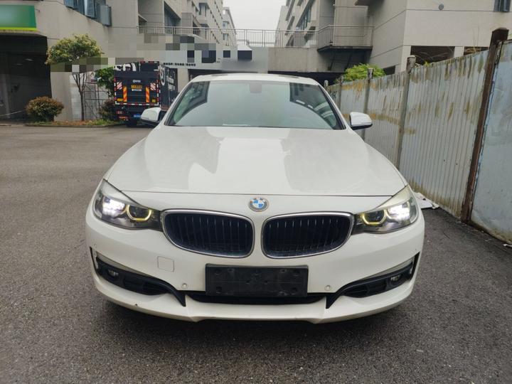 3 SeriesGT 2018 320i Fashion photo 2