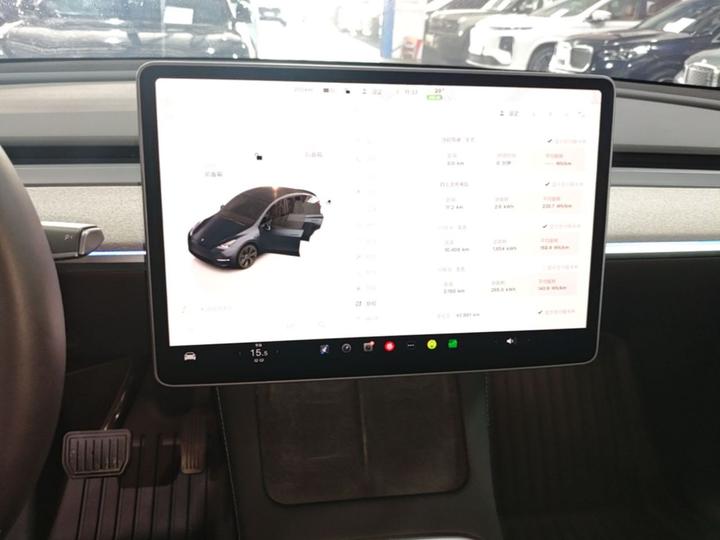 Model Y 2024 RWD photo 4