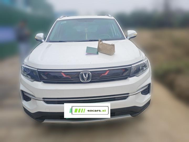 CS35PLUS 2019 1.4T DCT photo 2