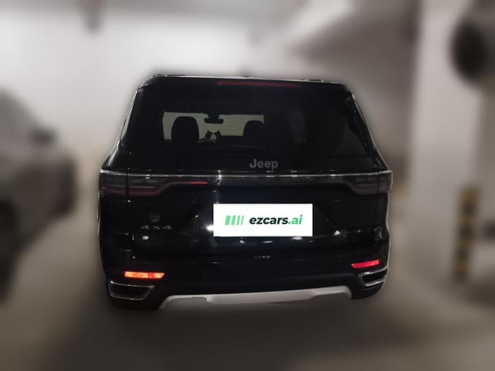 Grand Commander 2022 2.0T AWD Luxury photo 5