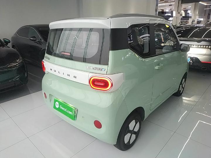 Hongguang MINIEV 2024 3rd Gen 215km Advanced photo 6