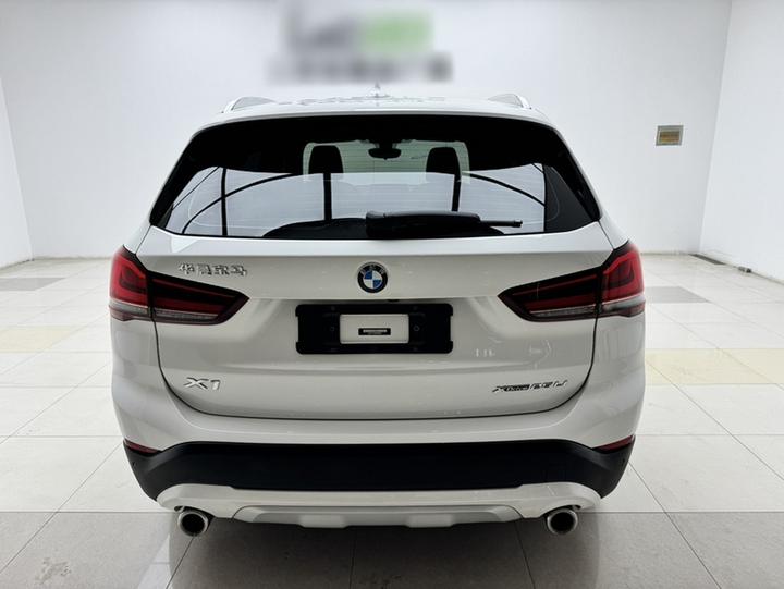X1 2022 xDrive25Li Exclusive photo 4