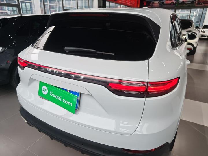 2019 Cayenne 3.0T photo 4