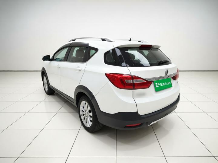 AX3 2016 1.5L MT photo 4