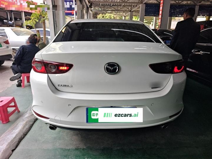 3 Axela 2022 2.0L AT photo 5