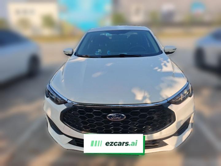 Escort 2021 1.5L AT photo 2