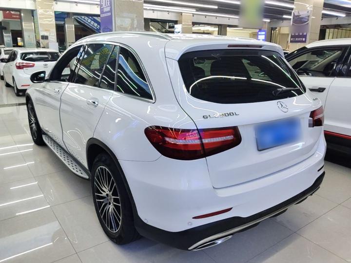 GLC 2017 GLC 260 4MATIC Luxury photo 4