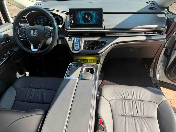 Elysion 2024 2.0L e:HEV Luxury photo 7