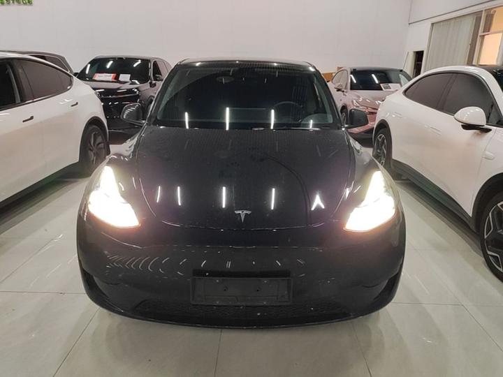 Model Y 2022 Facelift RWD photo 2