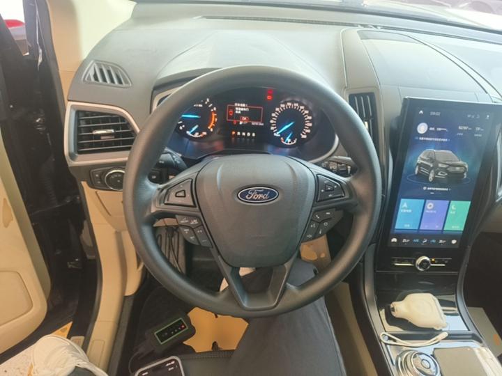 Edge 2020 EcoBoost 245 RWD 5-Seater photo 6
