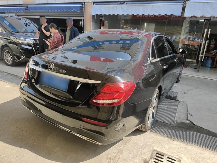 E-Class 2018 Facelift E 300 L Sport Luxury photo 6