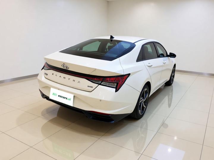 Elantra 2021 1.5L CVT LUX Premium photo 4