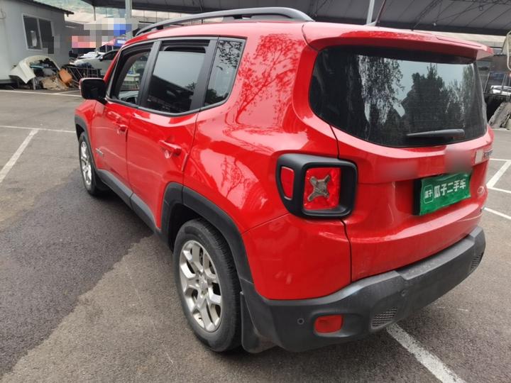 Renegade 2018 180T AT photo 4