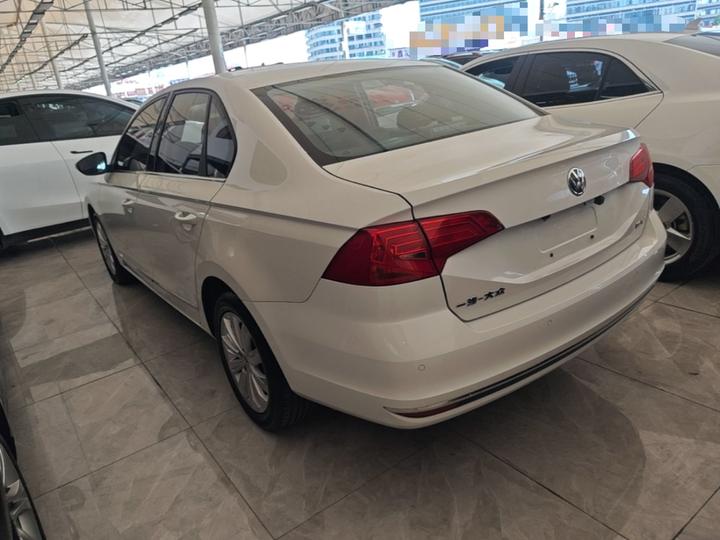 Bora 2018 1.5L AT Comfort photo 4