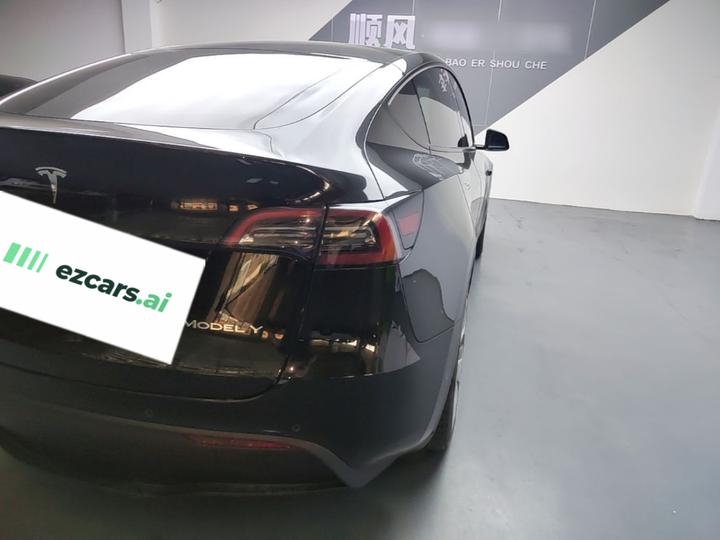 Model Y 2022 Facelift RWD photo 7