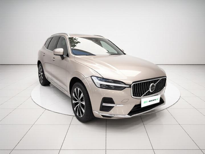 XC60 2024 B5 AWD Luxury photo 3