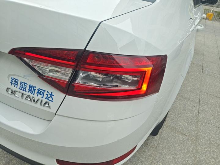 Octavia 2020 1.5L AT Comfort photo 7