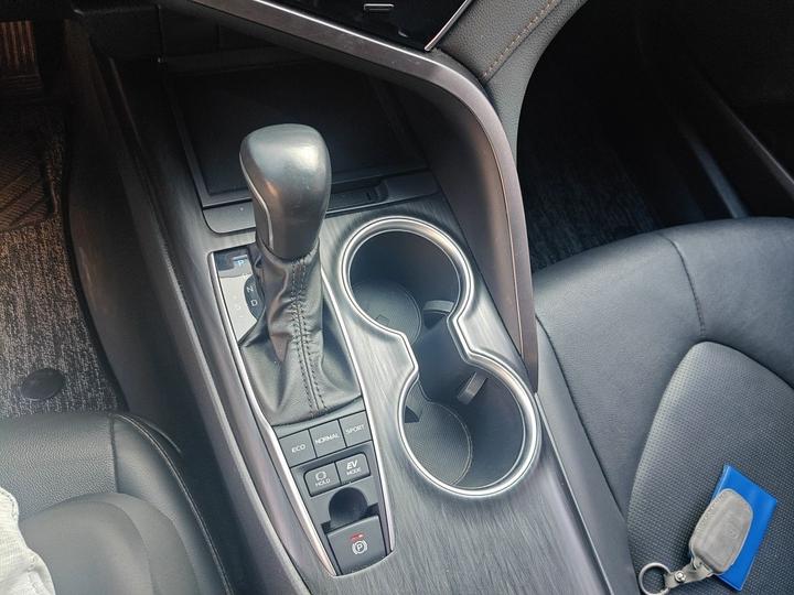 Camry 2021 Hybrid 2.5HGVP Leading photo 6