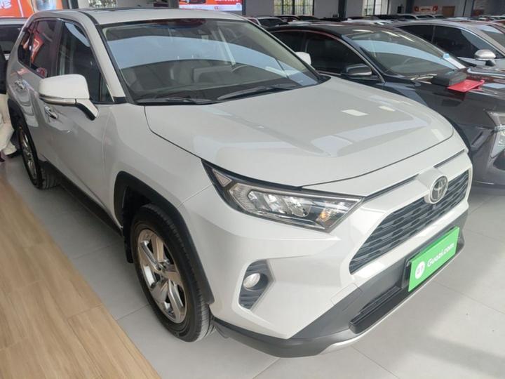 RAV4 2020 2.0L CVT AWD PLUS photo 3