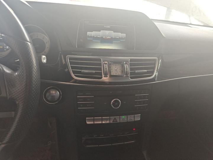 E-Class 2015 Facelift E 260 L Sport photo 8