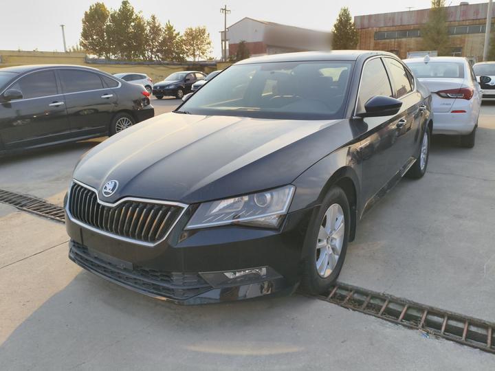 Superb 2018 TSI280 DSG Standard China V