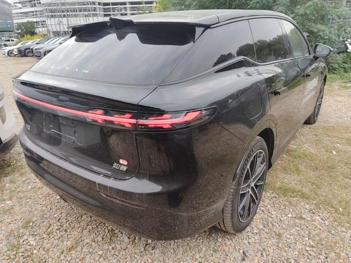 Voyah 2025 AWD Qiankun photo 6