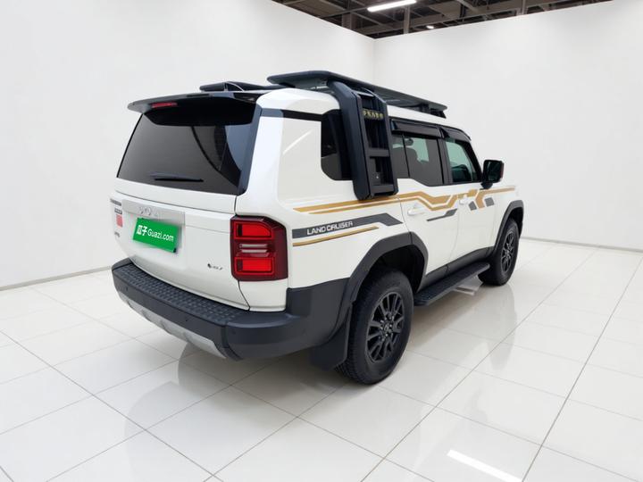 Prado 2024 2.4T TX 5-Seater photo 6