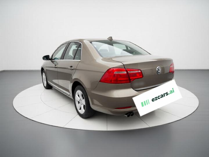 Bora 2015 1.6L MT Comfort photo 4