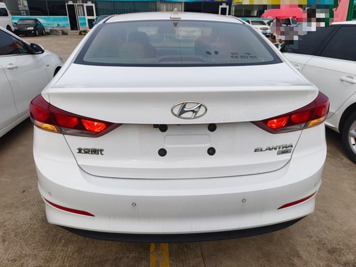 Elantra 2016 1.6L AT Smart Elite photo 3