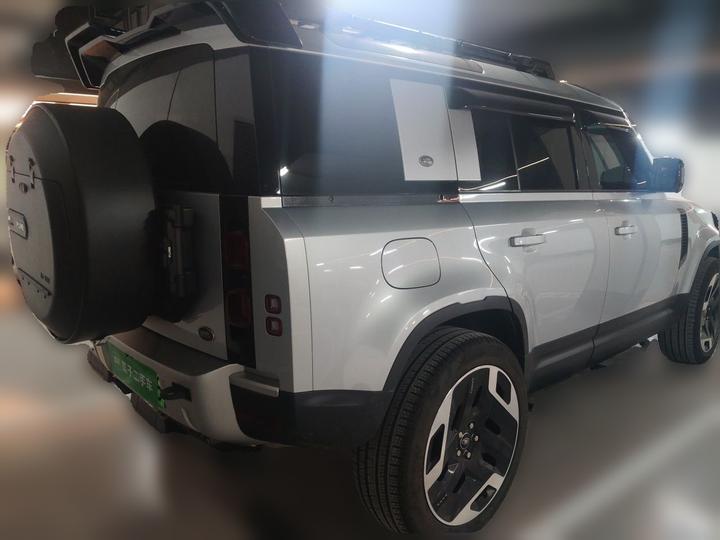 Defender EV 2022 110 P400e photo 6