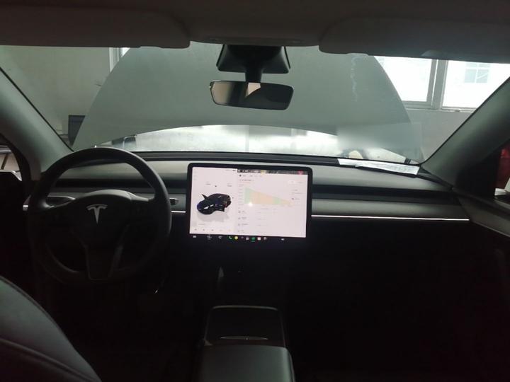 Model Y 2023 RWD photo 5