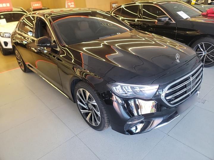 E-Class 2025 E 300 L Luxury photo 3
