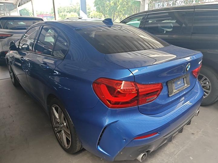 1 Series 2019 120i Leading M Sport Package photo 4