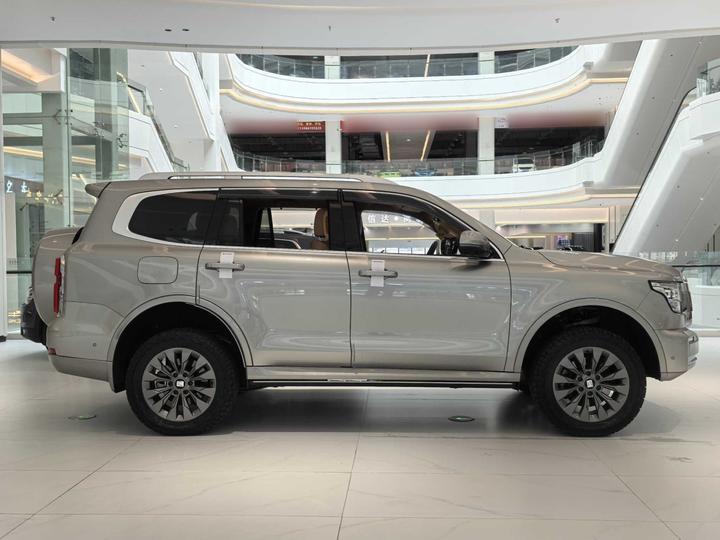 500 EV 2023 Hi4-T photo 3