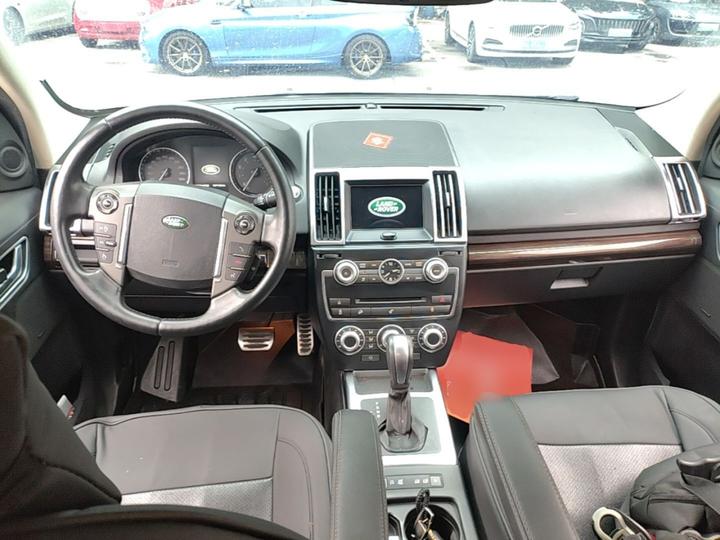 Freelander 2 2014 2.0T Si4 SE Petrol photo 2