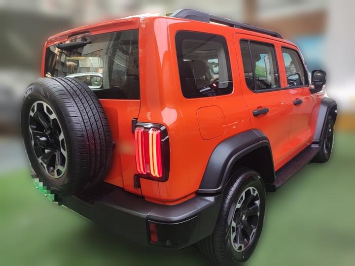 300 EV 2025 Hi4-T 37.1kWh photo 6