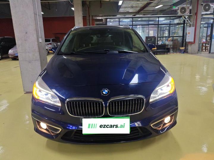 2 Series Wagon Imported 2014 220i Luxury Design Package photo 2