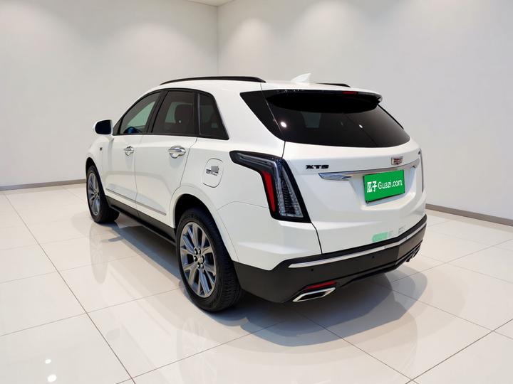 XT5 2020 28T AWD Leading Sport photo 4